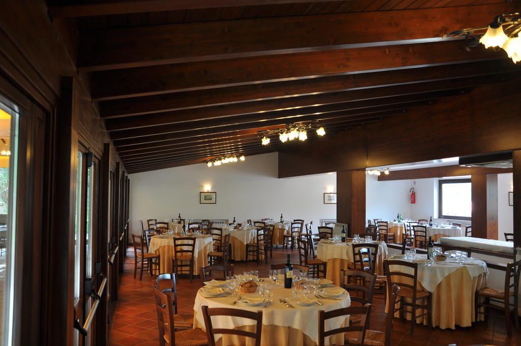 Agriturismo Ricciardelli Villa Contrada  Exterior foto