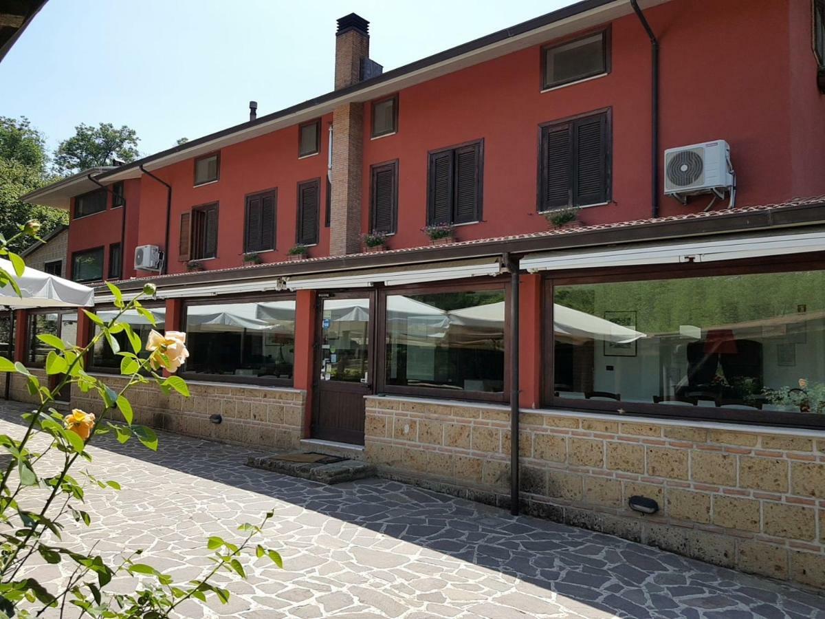 Agriturismo Ricciardelli Villa Contrada  Exterior foto