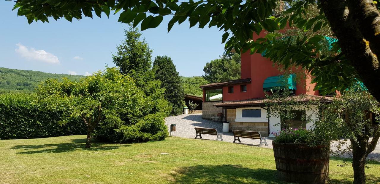 Agriturismo Ricciardelli Villa Contrada  Exterior foto